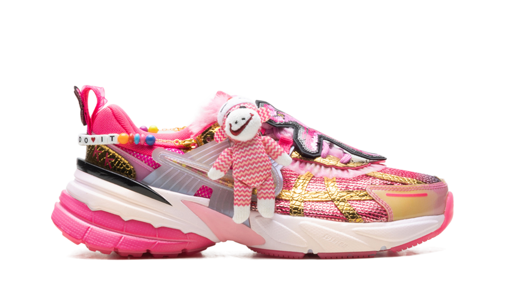 V2K Run WMNS"Doernbecher" IO7691 921